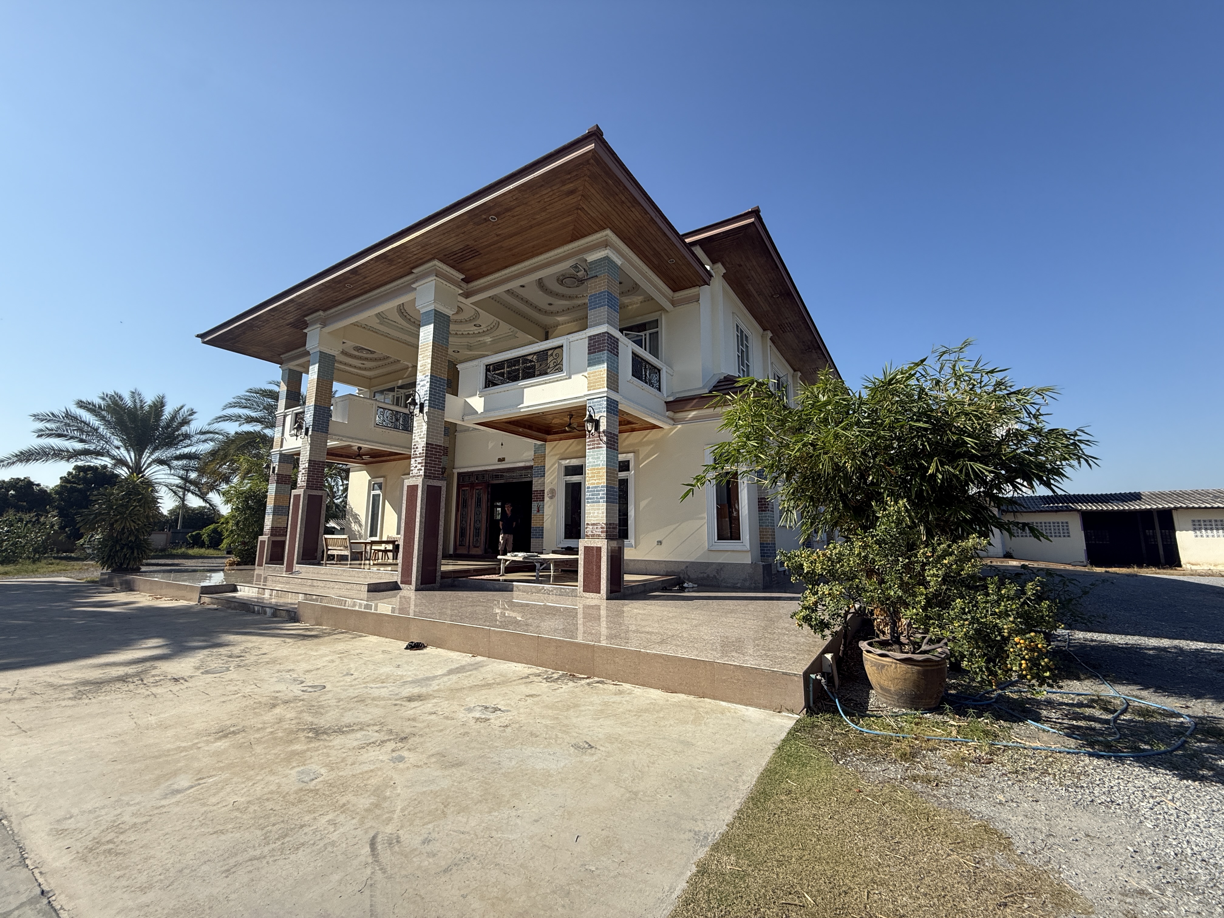 โรงงาน สองพี่น้อง สุพรรณบุรี