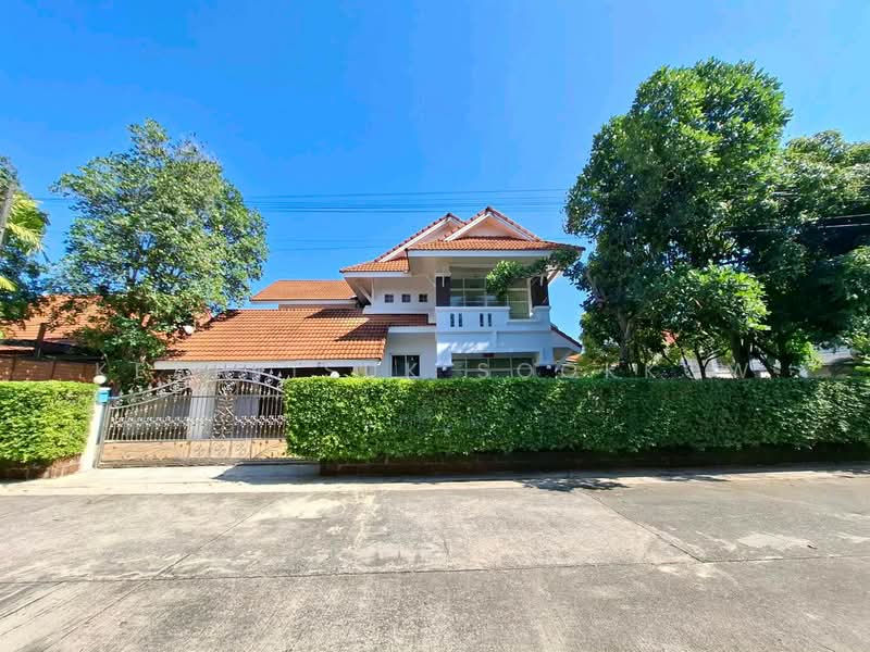 undefined, Phuket