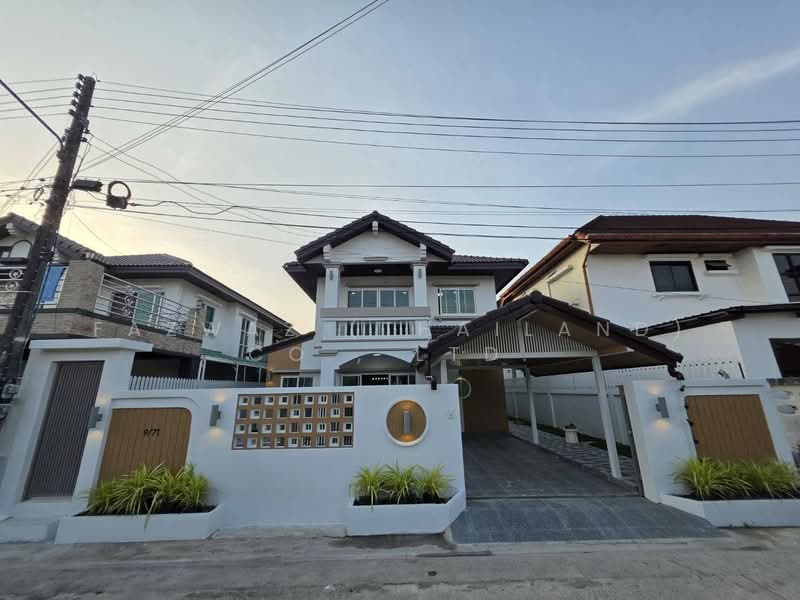 Newly Renovated 4BR House in Chalong Phuket Near Central and Beaches, Phuket