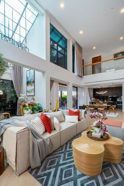 3-Storey Single house with swimming pool, Bangkok
