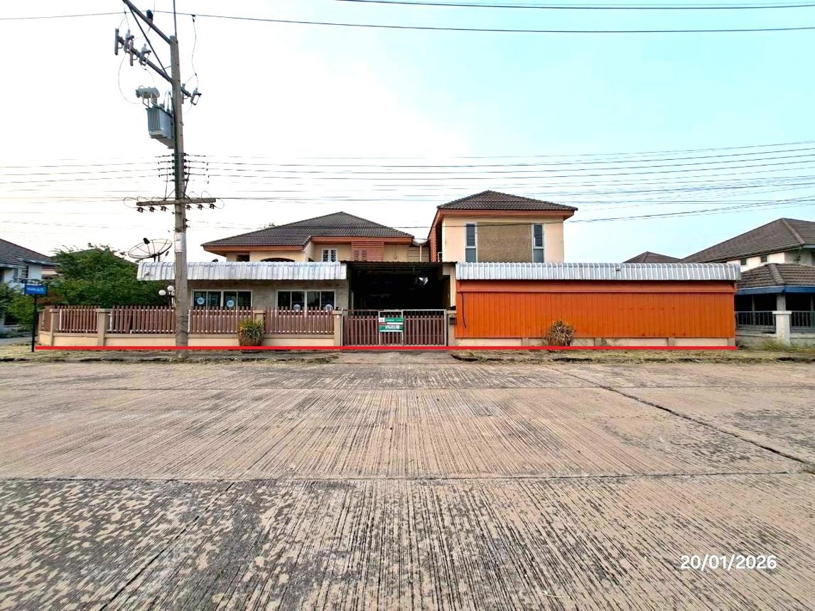 Single-detached house at The Laguna 1-2, Sam Khok, Pathum Thani