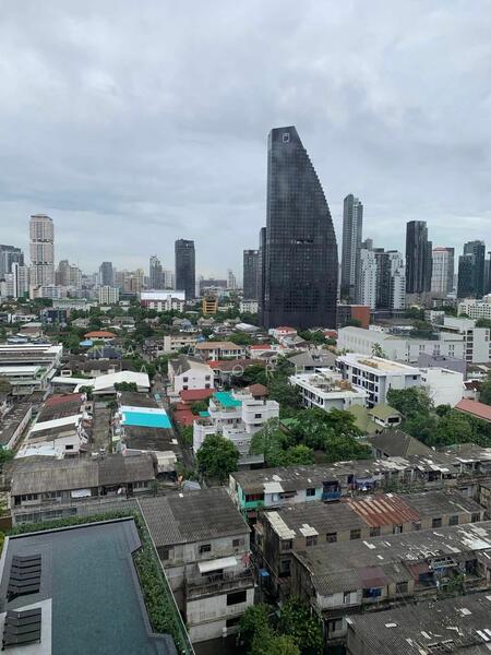 Oka Haus Sukhumvit 36, Bangkok
