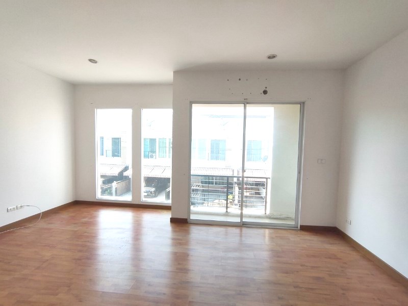 Baan Klang Muang S-Sense Onnuch-Wongwan