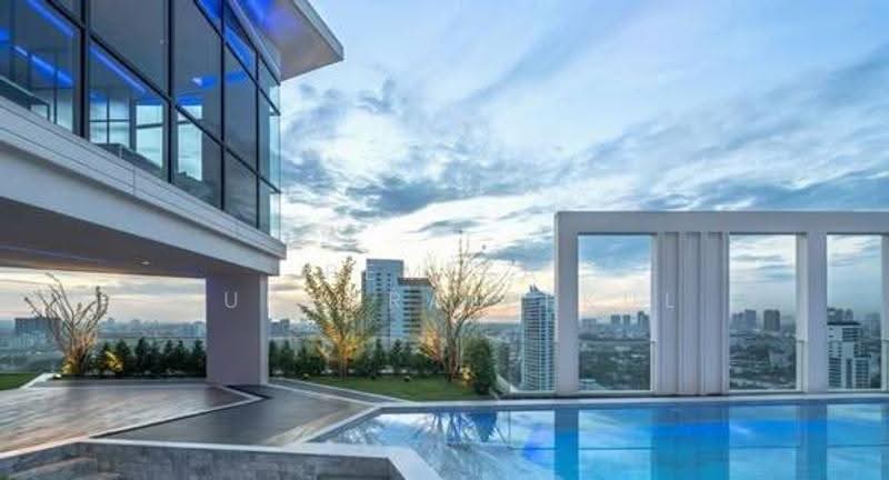M Thonglor 10, Bangkok