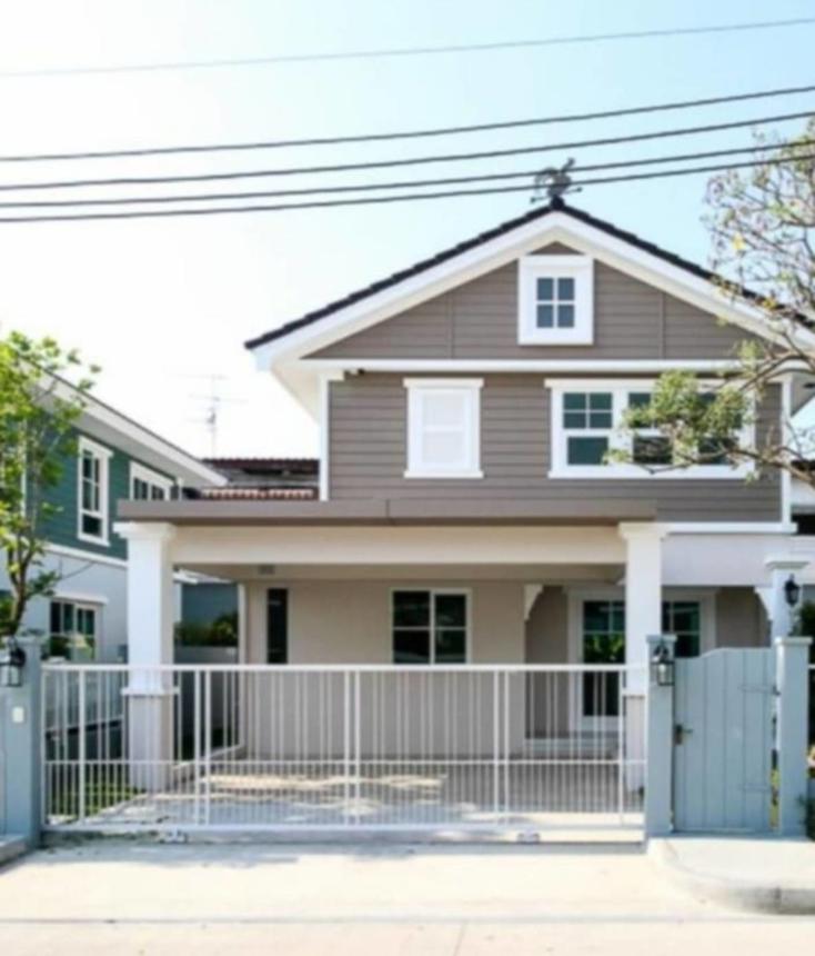 Single-Family House in Siam District, Bangkok