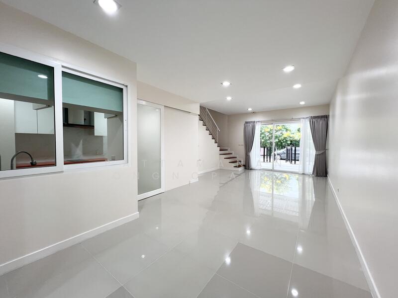 Space Townhome, Bangkok