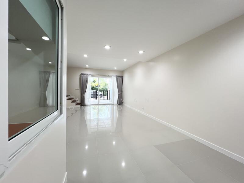 Space Townhome, Bangkok