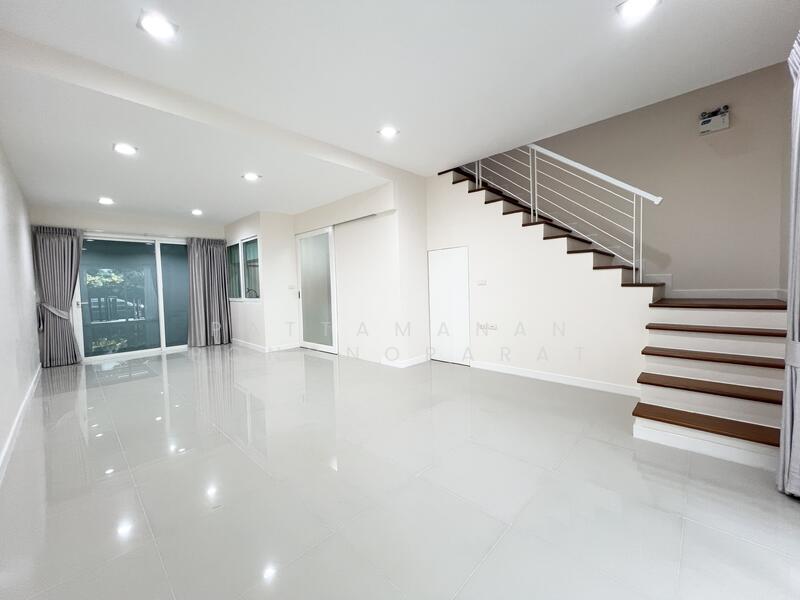 Space Townhome, Bangkok