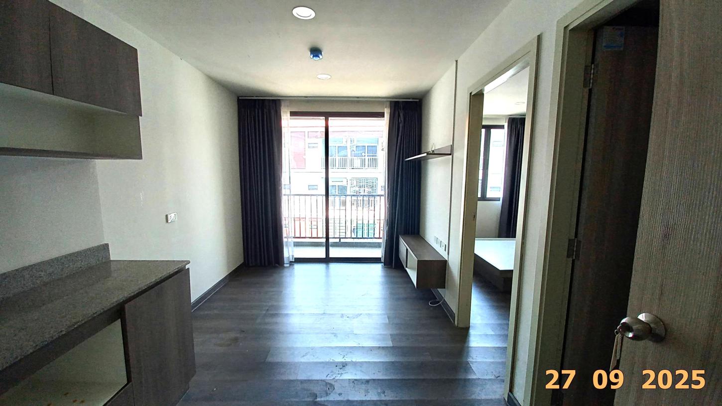 Condominium Golden Condo, Sahaphat Group, Sriracha, Chonburi