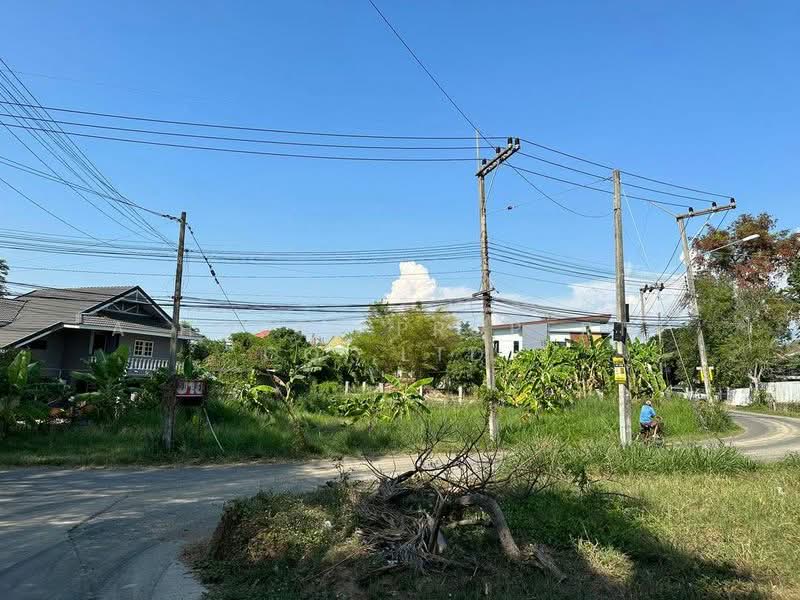Land for sale near the sea in Bang Phra, Si Racha. Beautiful location., Chon Buri (Pattaya)
