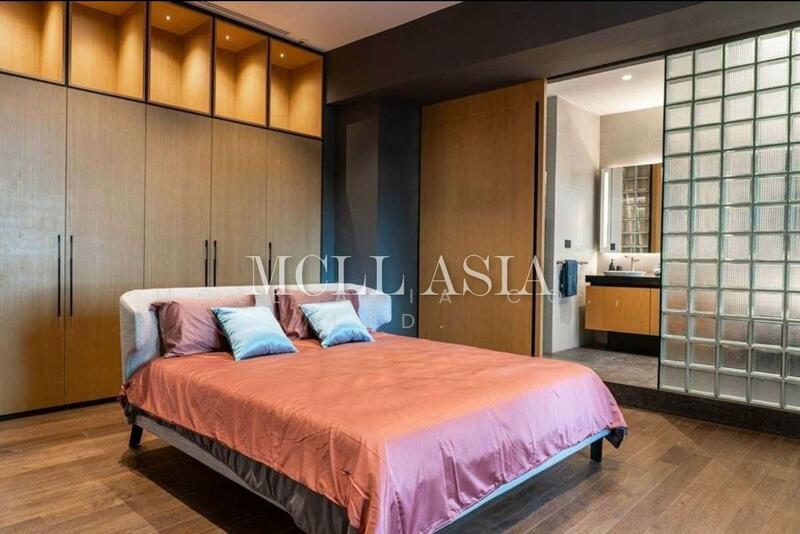 Loft Industrial Style Phrom Phong, Bangkok