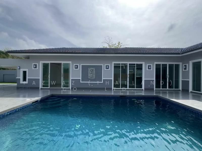 Luxury 4-Bedroom Pool Villa for Sale in Phuket Near Bang Tao Beach, Phuket