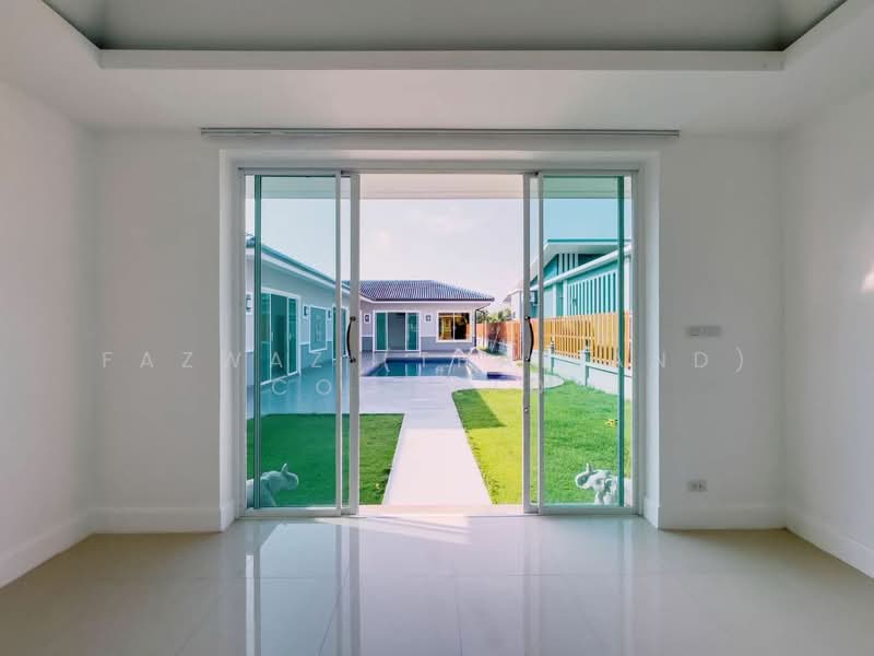 Luxury 4-Bedroom Pool Villa for Sale in Phuket Near Bang Tao Beach, Phuket