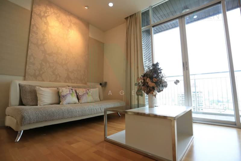 Urbana Sathorn, Bangkok