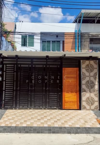 Two-story townhome, Sukhumvit Soi 68., Bangkok