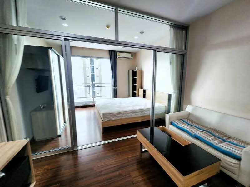 Supalai Lite Sathorn-Charoenrat, Bangkok