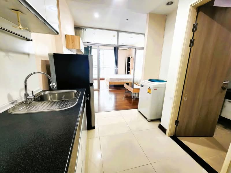 Supalai Lite Sathorn-Charoenrat, Bangkok