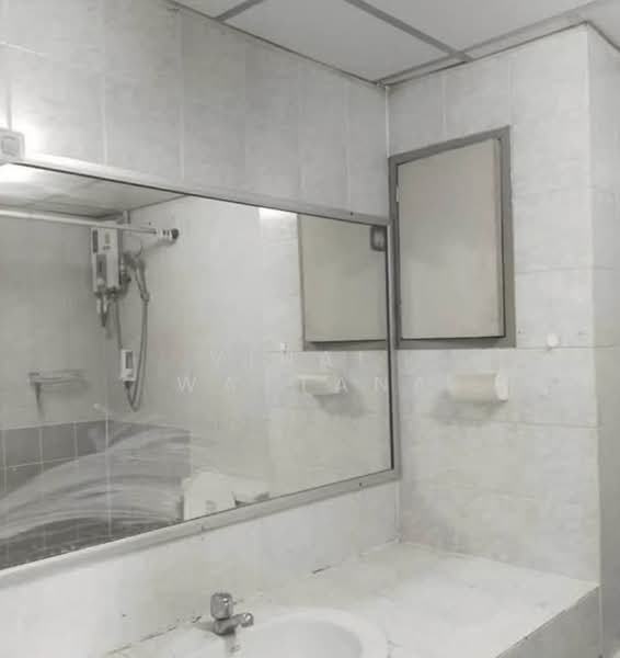 Dynasty Condominium, Bangkok