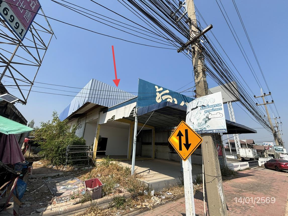 Single-Family House in Samut Songkhram Province, Samut Songkhram
