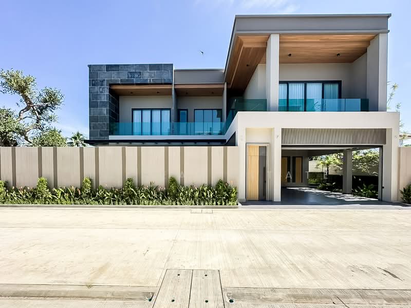 Luxury Pool Villa for Sale Thung Klom Tan Man Pattaya, Chon Buri (Pattaya)