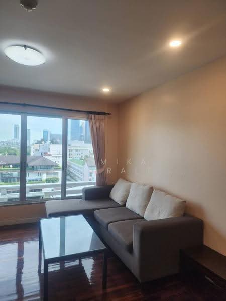 Navin Court, Bangkok
