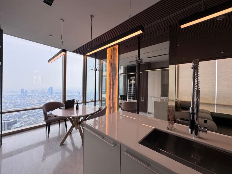 Four Seasons Private Residences, Bangkok