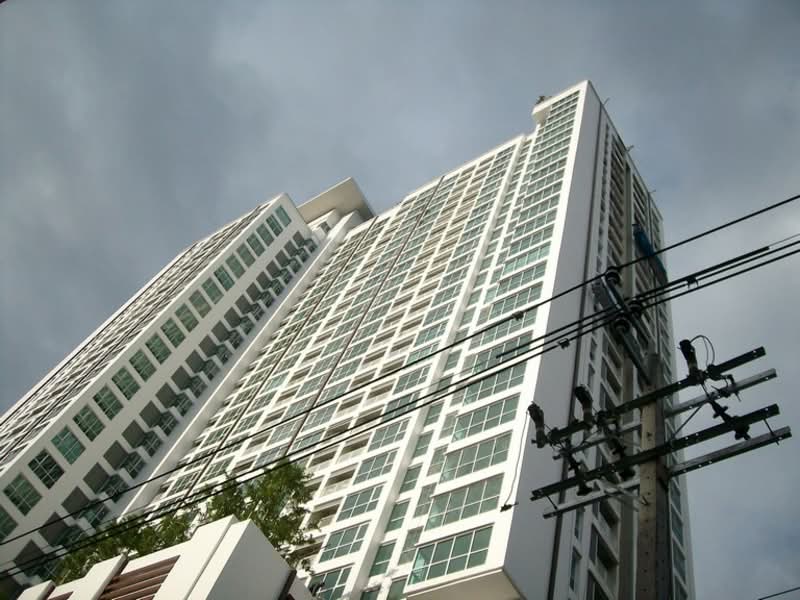 Life @ Ladprao 18, Bangkok