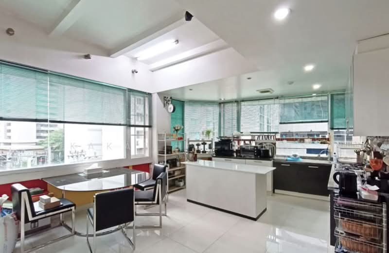 Premier Condominium, Bangkok