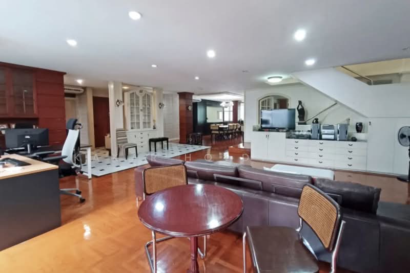 Premier Condominium, Bangkok