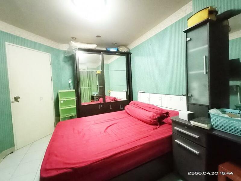 Klongjan Place condominium, Bangkok