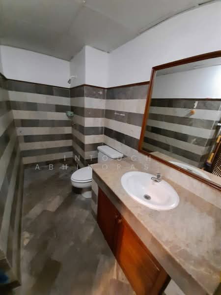 Sukhumvit Suite, Bangkok