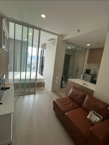 De Lapis Charan 81, Bangkok