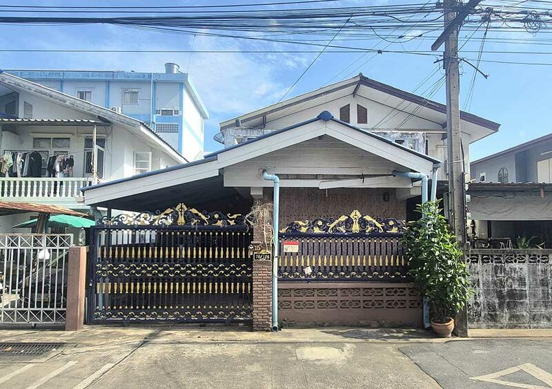 บ้านแฝด 2 ชั้น สร้างเอง ซอยรามอินทรา 8 แยก 5, Bangkok