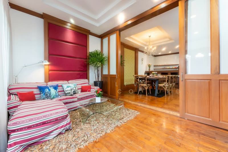 Townhouse Sukhumvit 15, Bangkok