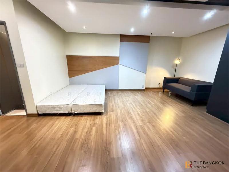 Baan Phrom Phong, Bangkok