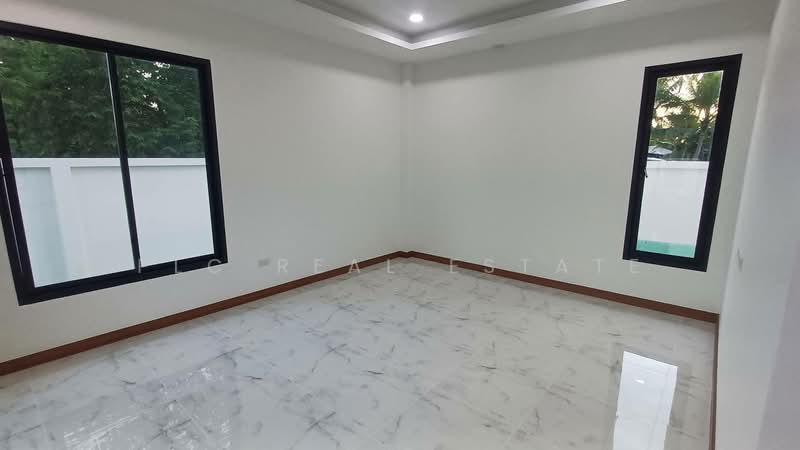 Modern 3-Bedroom Detached House in Huay Yai for Sale, Chon Buri (Pattaya)
