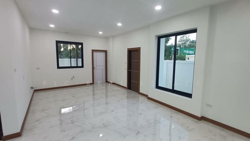 Modern 3-Bedroom Detached House in Huay Yai for Sale, Chon Buri (Pattaya)