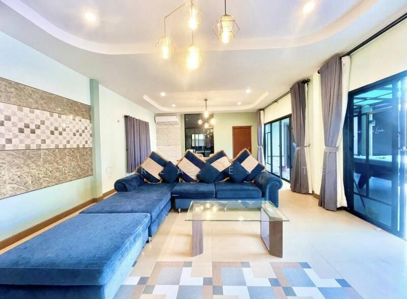 Spacious 4-Bedroom Pool Villa in Huay Yai, Chon Buri (Pattaya)