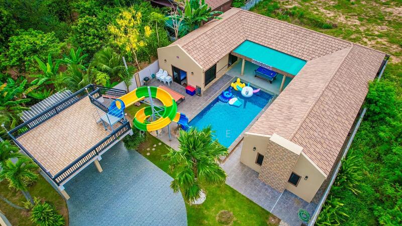Spacious 4-Bedroom Pool Villa in Huay Yai, Chon Buri (Pattaya)