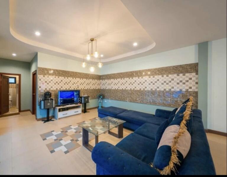 Spacious 4-Bedroom Pool Villa in Huay Yai, Chon Buri (Pattaya)