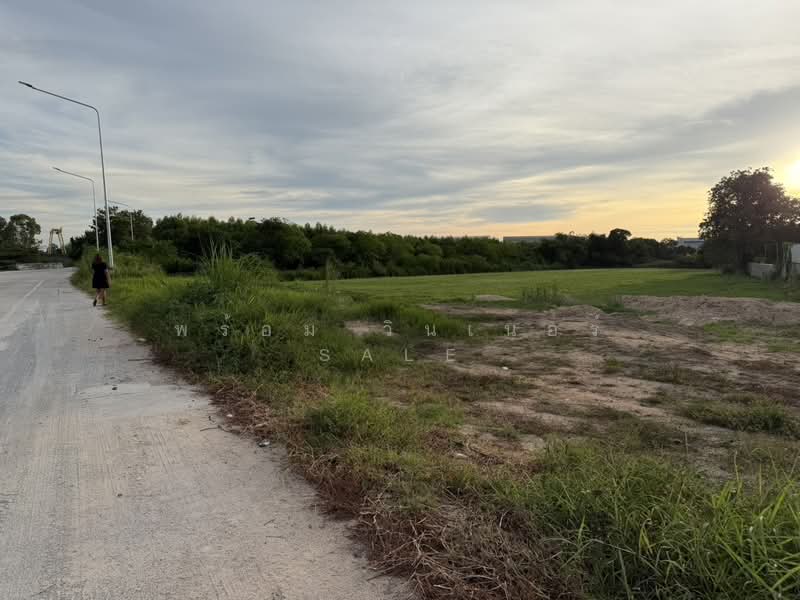Land for Sale 3221 Sq,Wah (8 Rai) Close to Lam Chabang Port, Chon Buri (Pattaya)