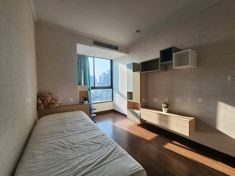 Supalai Elite Sathorn-Suanplu, Bangkok