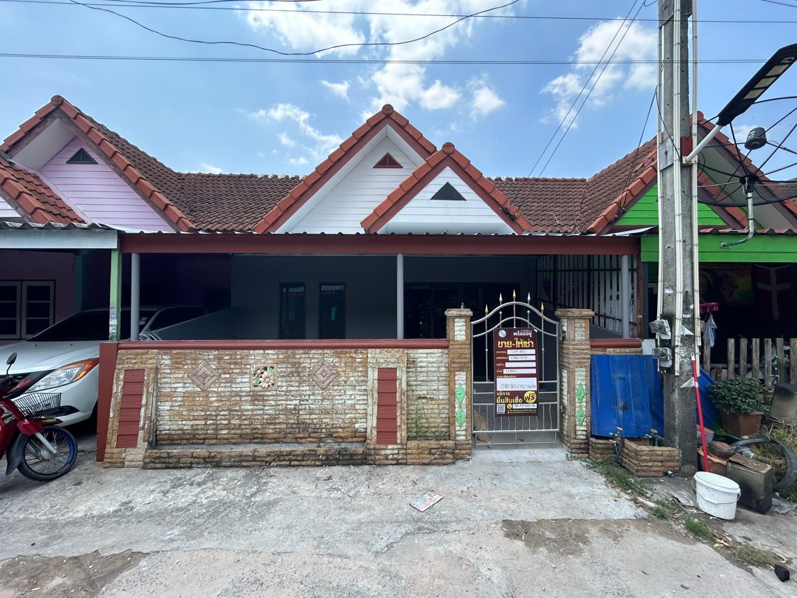 Townhouse in Anantaville Parkville, Sriracha, Chonburi