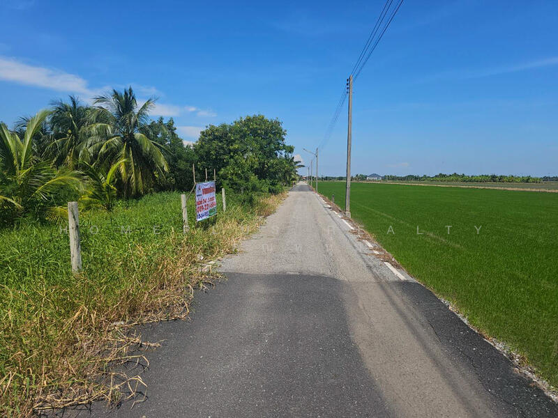 ที่ดินซอยจินาพันธ์ใกล้วัดหนามแดง ฉะเชิงเทรา เนื้อที่ 341.5 ตารางวา, Chachoengsao