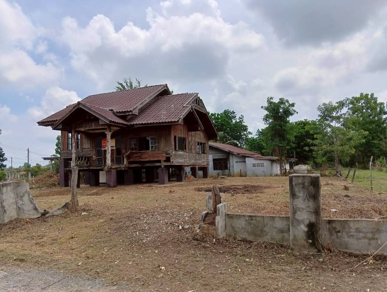 บ้านไม้ใต้ถุนสูง ลำปลายมาศ บุรีรัมย์