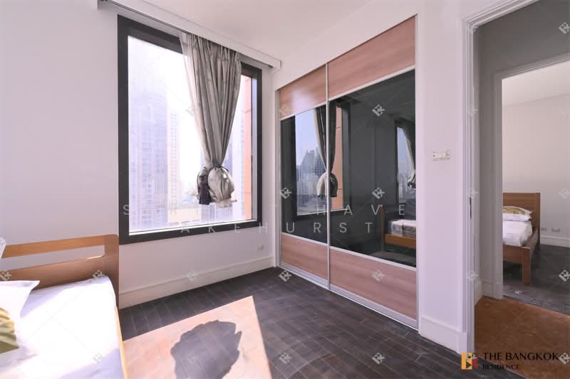 AGUSTON Sukhumvit 22, Bangkok