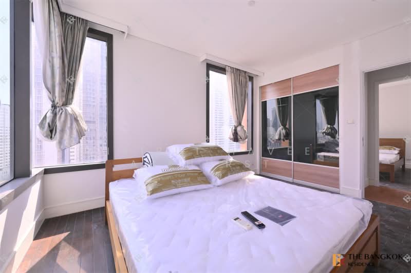 AGUSTON Sukhumvit 22, Bangkok
