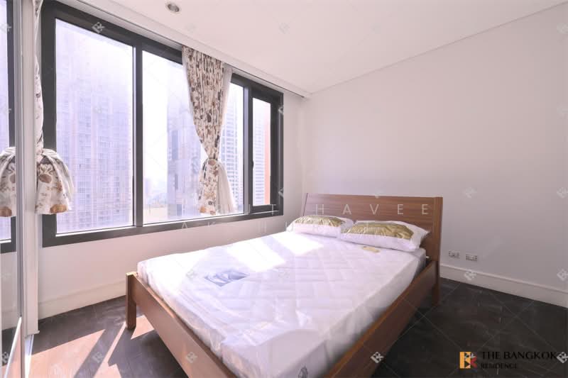 AGUSTON Sukhumvit 22, Bangkok