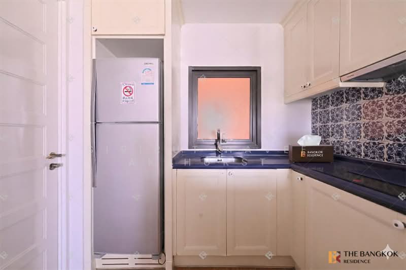 AGUSTON Sukhumvit 22, Bangkok