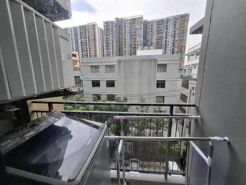 Thana Astoria Pinklao, Bangkok